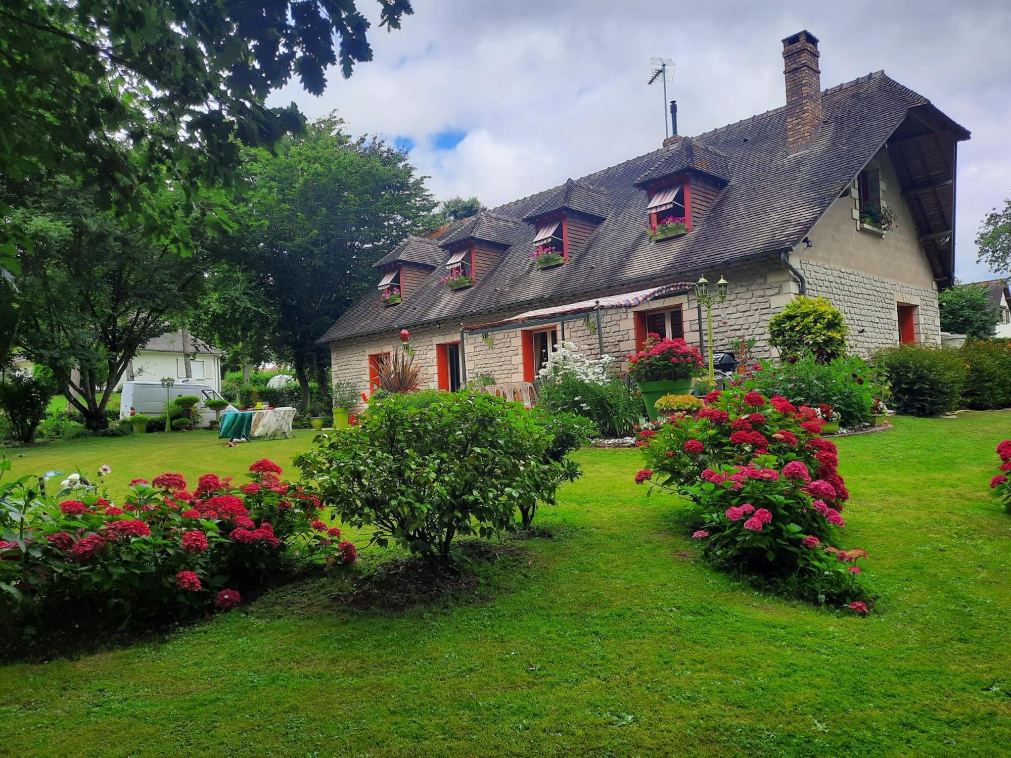 Chambre D Hote Les Bosquets Bed & Breakfast Cauge Екстериор снимка