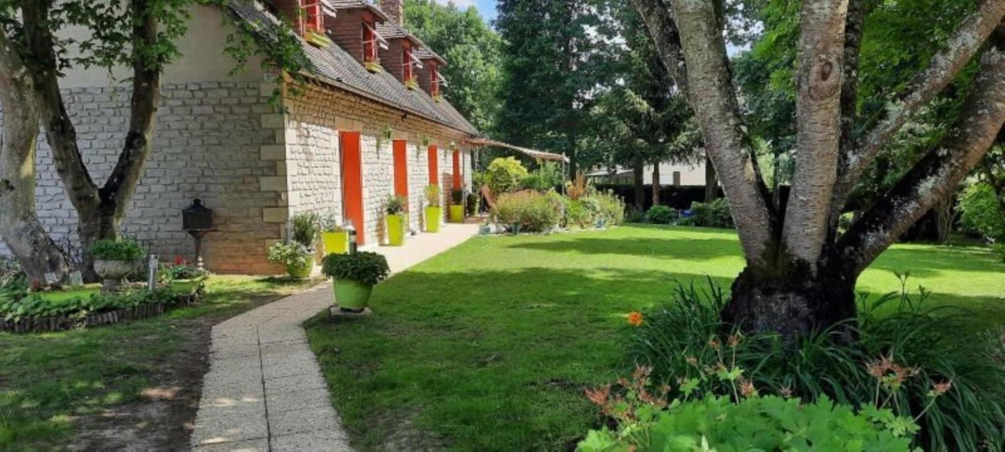 Chambre D Hote Les Bosquets Bed & Breakfast Cauge Екстериор снимка